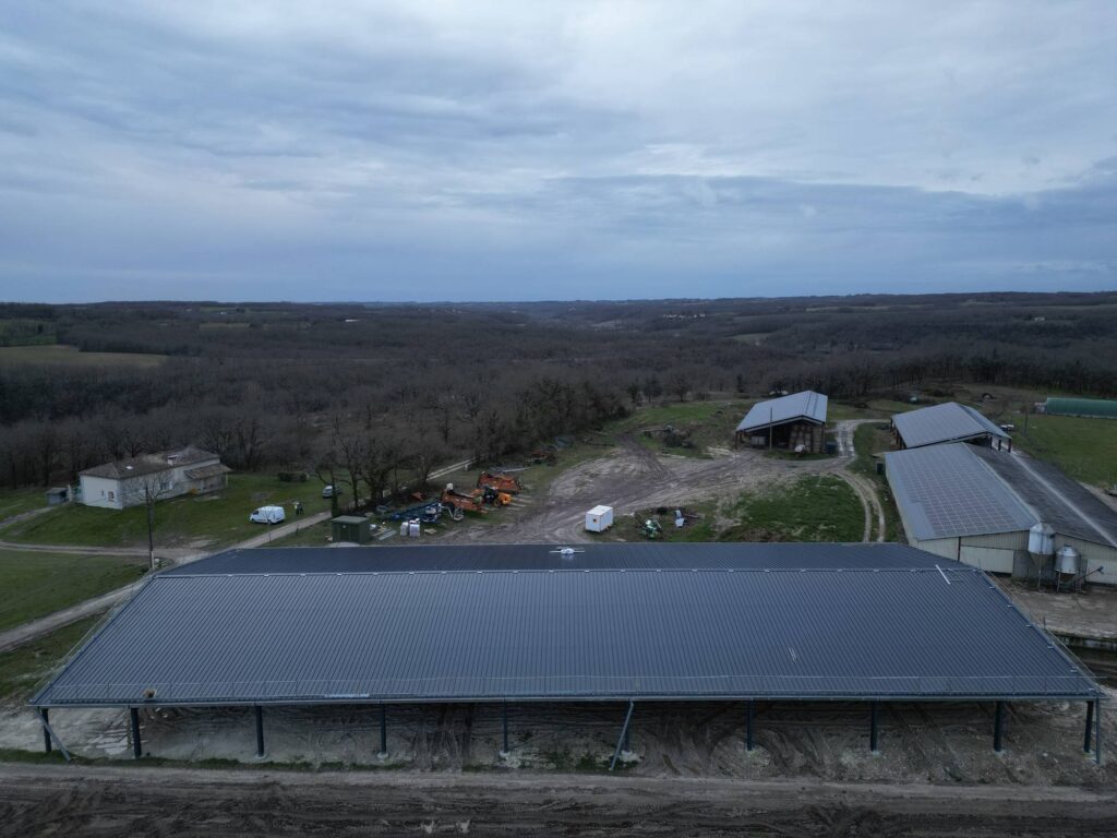 Toiture photovoltaïque agricole · Gerdolle · 459,42 kWc  DJI 0671