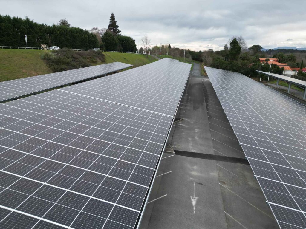 Ombrières photovoltaïques · Parking Iraty à Biarritz · 3,258 MWc  DRONE   DJI 0361